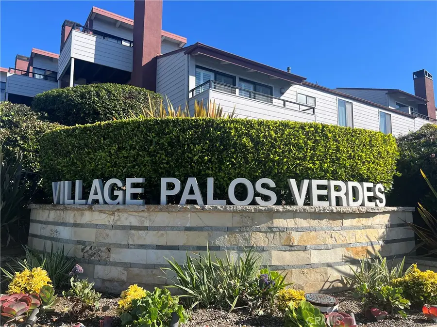 431 Camino De Las Colinas, Redondo Beach, CA 90277 - Image #2
