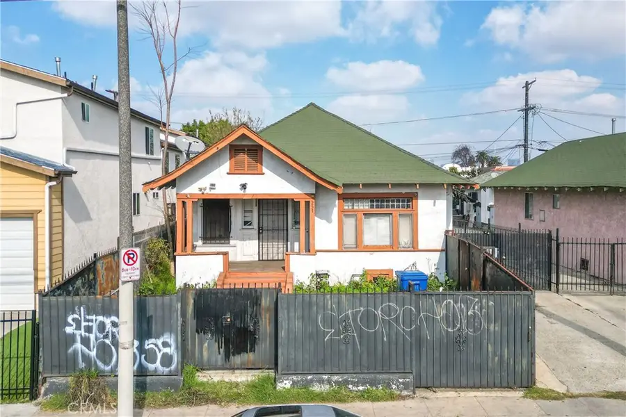 257 W 42nd, Los Angeles, CA 90037 - Image #2