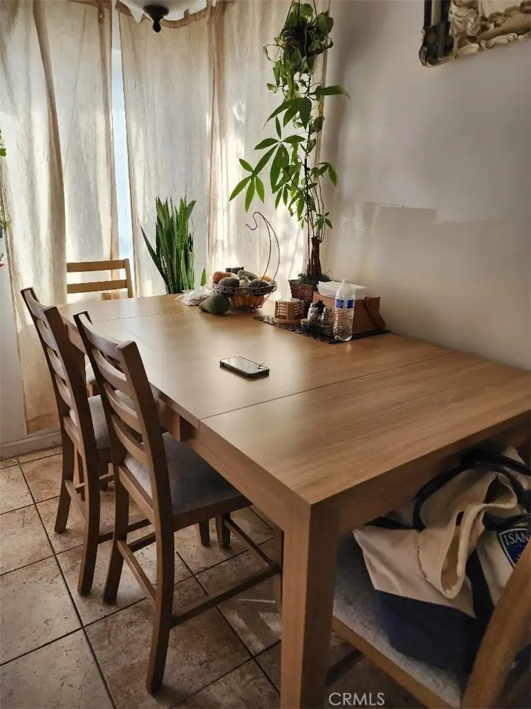 319 E 98th Street, Inglewood, CA 90301 - Image #2