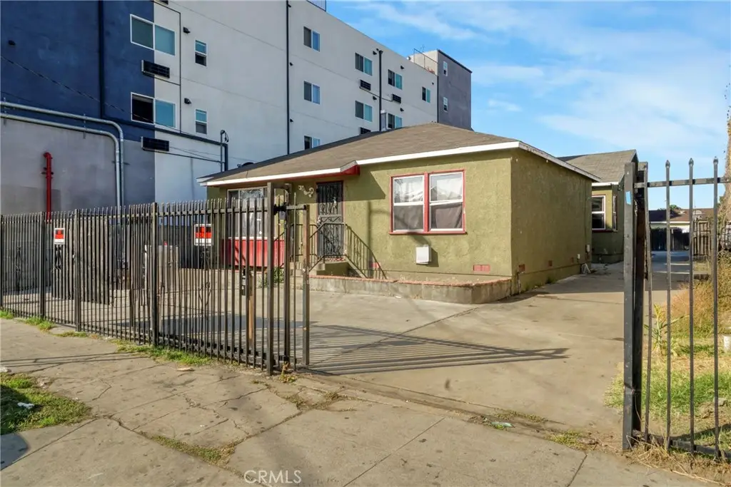 10807 Compton Avenue, Los Angeles, CA 90059 - Image #1