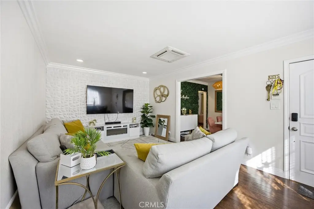 2007 Thurman Avenue, Los Angeles, CA 90016 - #1