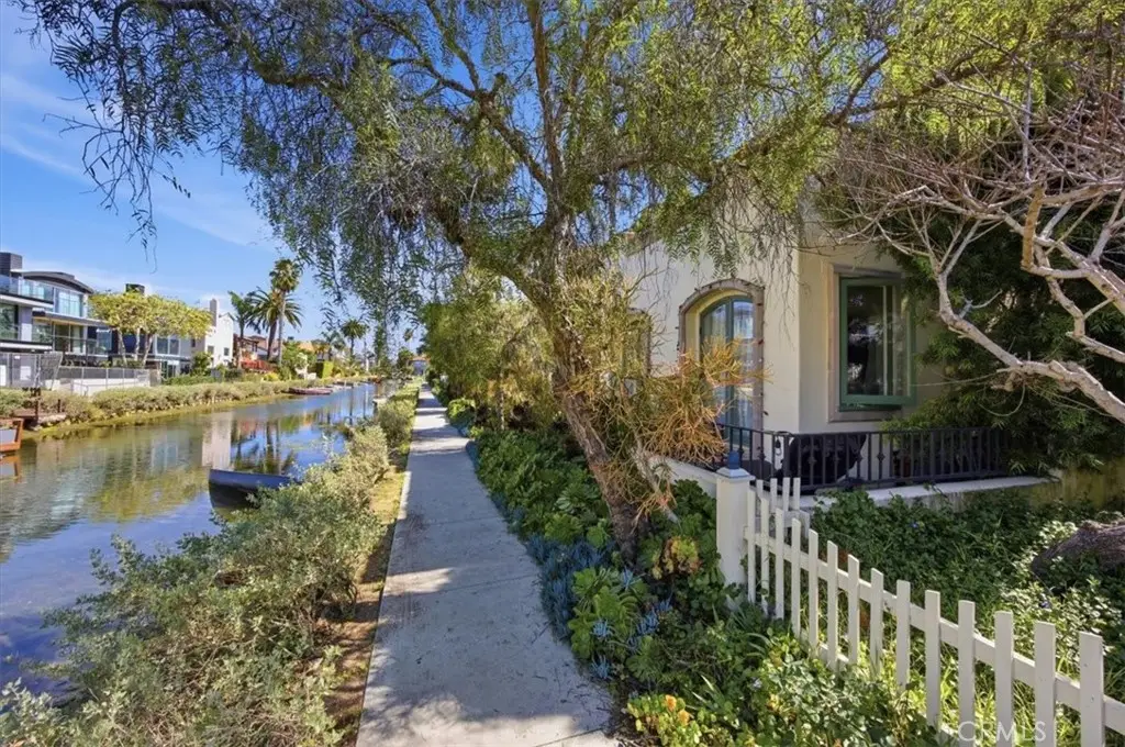 414 Carroll Canal, Venice, CA 90291 - #1