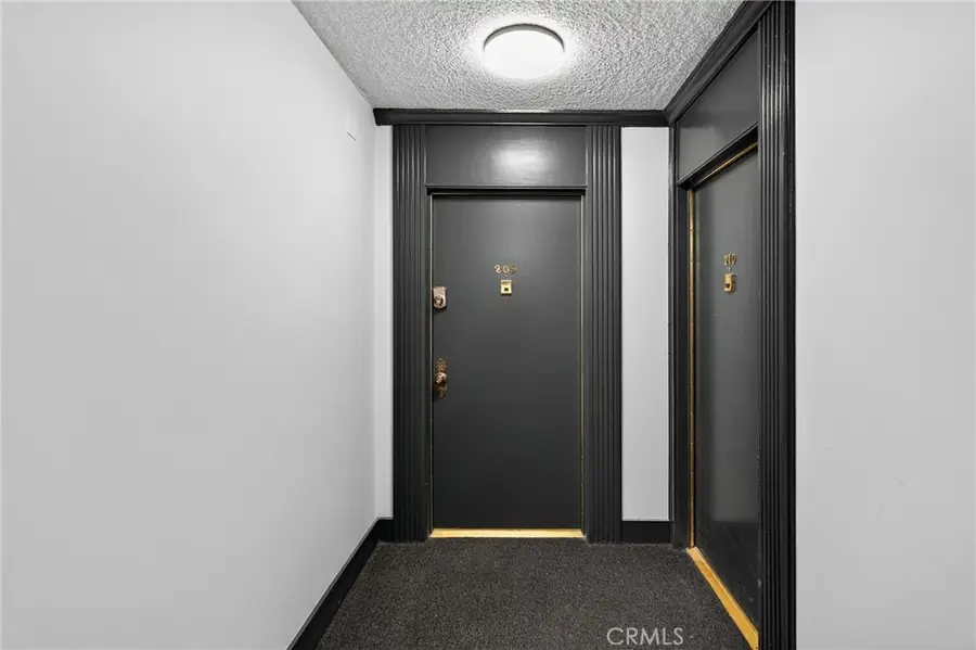 5376 Fairview Boulevard #209, Los Angeles, CA 90056 - #2