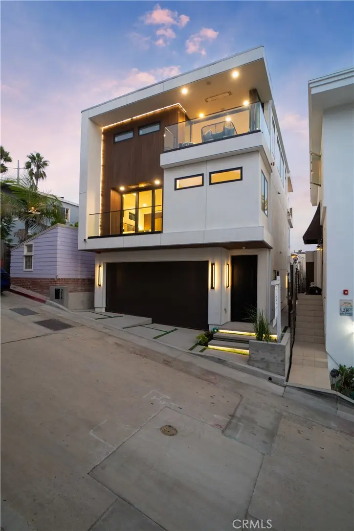 214 El Porto Street, Manhattan Beach, CA 90266 - #2