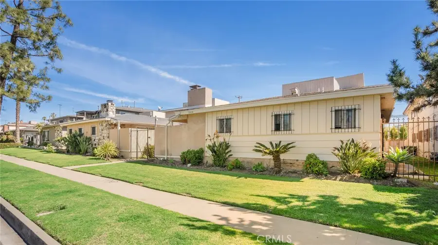 10634 Crenshaw Blvd, Inglewood, CA 90303 - #3