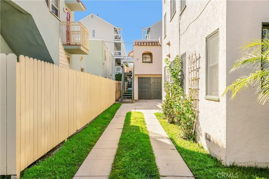 1117 Mira Mar Avenue, Long Beach, CA 90804 - #2