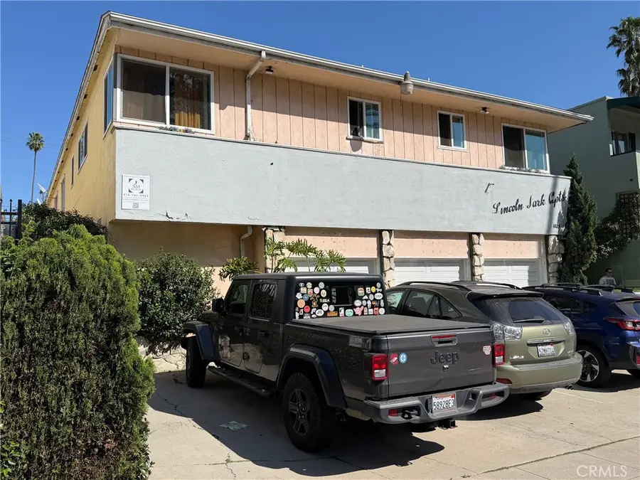 1129 Lincoln Boulevard, Santa Monica, CA 90403 - #3