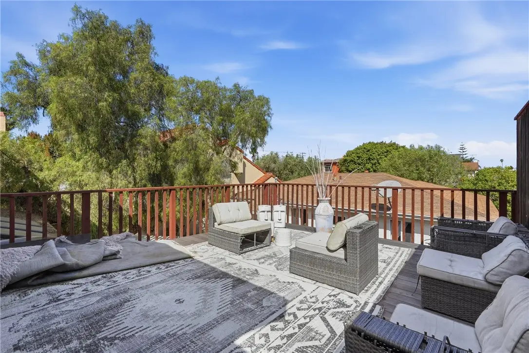 2304 Voorhees, Redondo Beach, CA 90278 - #1