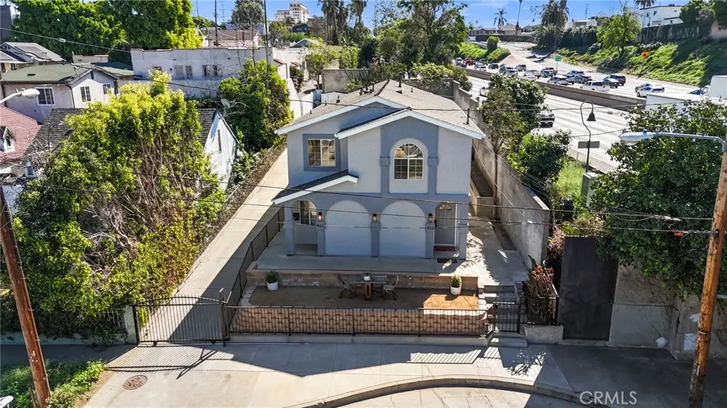 422 Parkman, Los Angeles, CA 90026 - #1