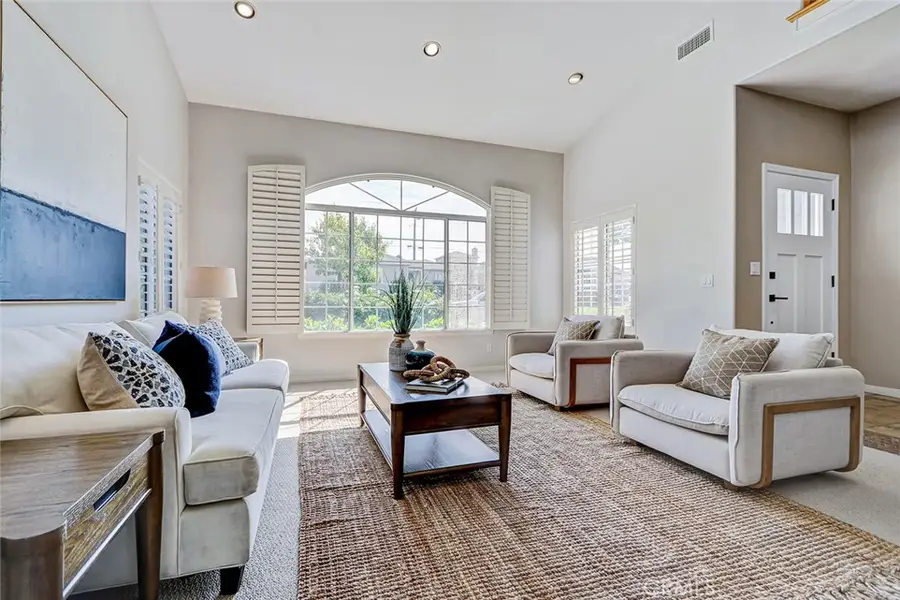 2101 Lynngrove, Manhattan Beach, CA 90266 - #2