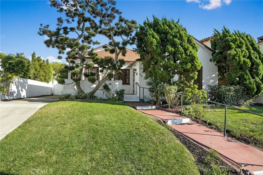 704 Elvira Avenue, Redondo Beach, CA 90277 - #3