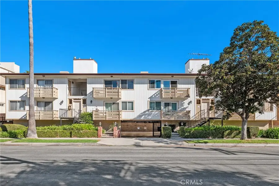 14005 Milbank Street #7, Sherman Oaks, CA 91423 - #2