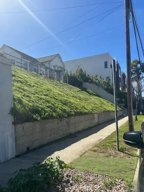 241 W 8th Street, San Pedro, CA 90732 - #3