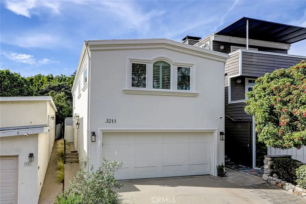 3211 N Valley, Manhattan Beach, CA 90266 - #1