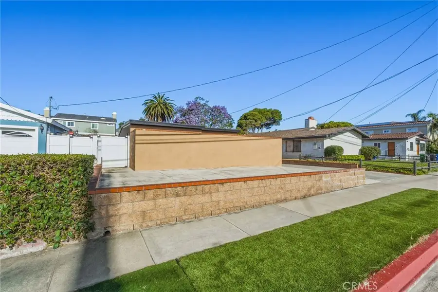 217 S Aviation, Manhattan Beach, CA 90266 - #3