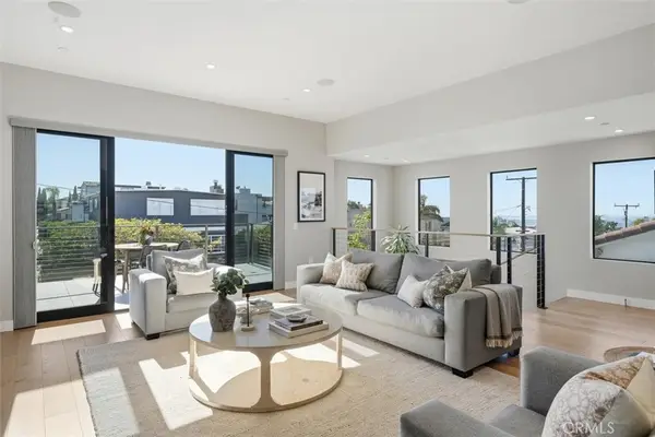 959 5th Street #A, Hermosa Beach, CA 90254
