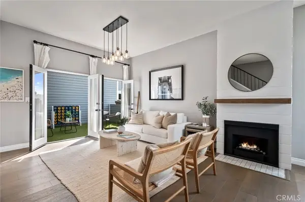1300 12th Street #E, Manhattan Beach, CA 90266