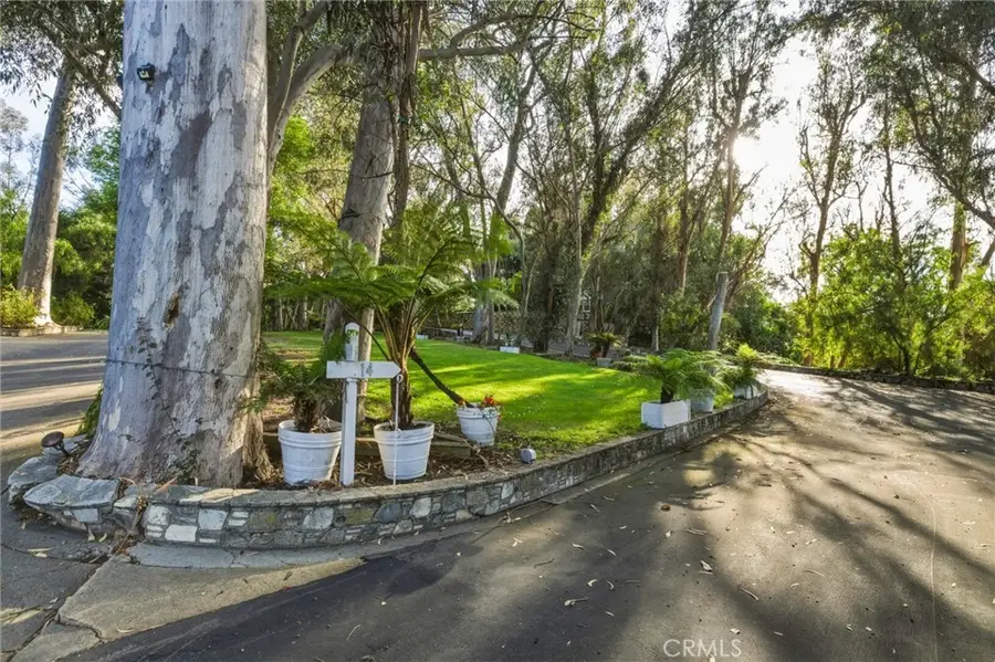 16 Johns Canyon Road, Rolling Hills, CA 90274 - #3