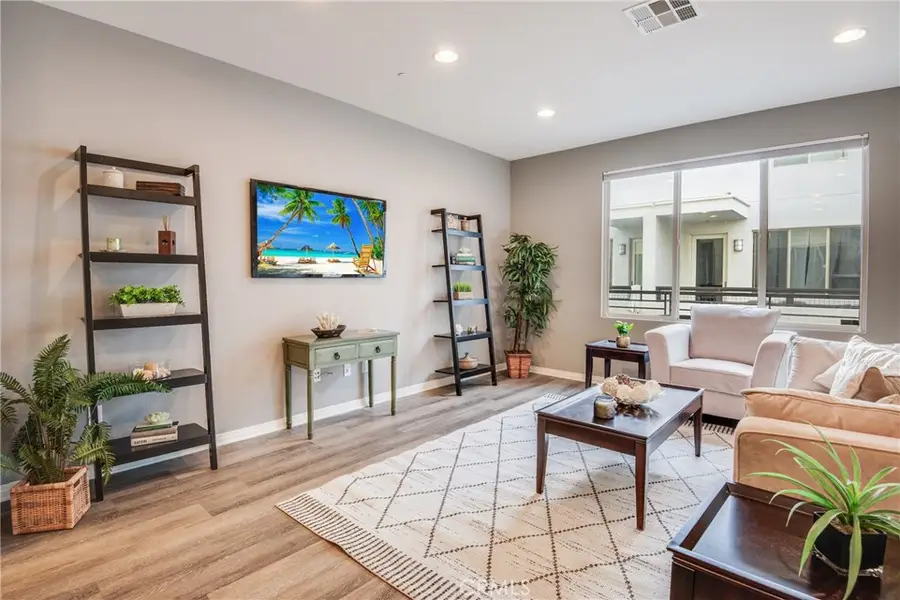 12921 Mission #102, Hawthorne, CA 90250 - #2