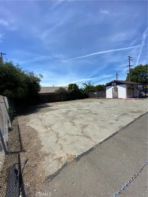 19693 Redwood Road, Castro Valley, CA 94546