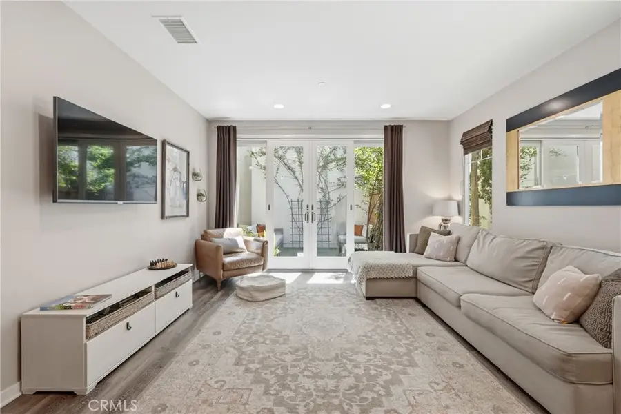 5573 Palm Drive, Hawthorne, CA 90250 - #2