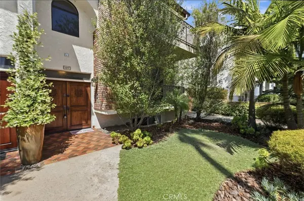 1207 S Catalina Avenue, Redondo Beach, CA 90277