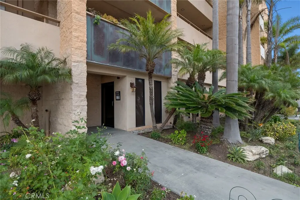 727 Esplanade #306, Redondo Beach, CA 90277 - #1