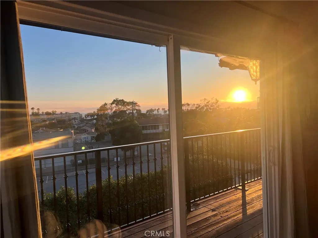 807 El Redondo Avenue, Redondo Beach, CA 90277 - #1
