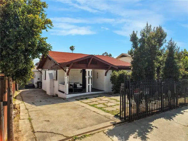 3206 W 27th, Los Angeles, CA 90018