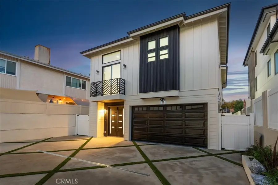 110 S Irena Avenue #B, Redondo Beach, CA 90277 - #3