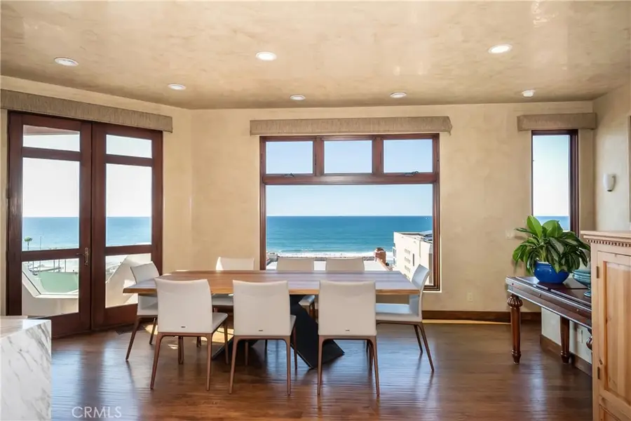 221 30th Street, Manhattan Beach, CA 90266 - #3