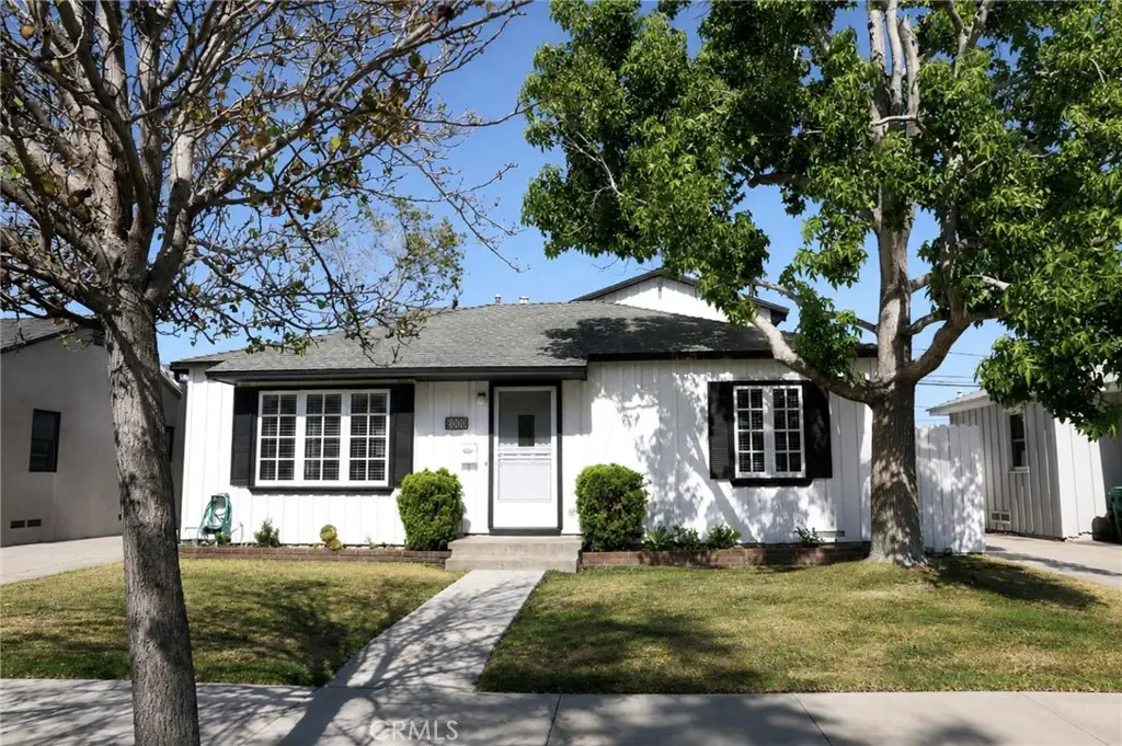 2000 Harkness Street, Manhattan Beach, CA 90266 - #1