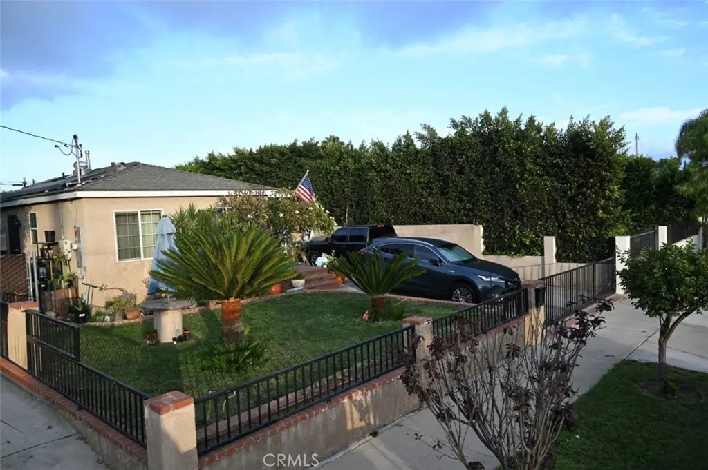 414 Gulf Avenue, Wilmington, CA 90744 - #1