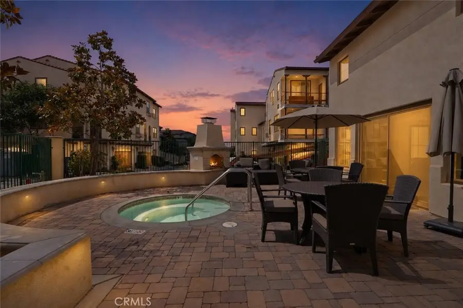 1895 Orizaba Avenue #104, Signal Hill, CA 90755 - #2