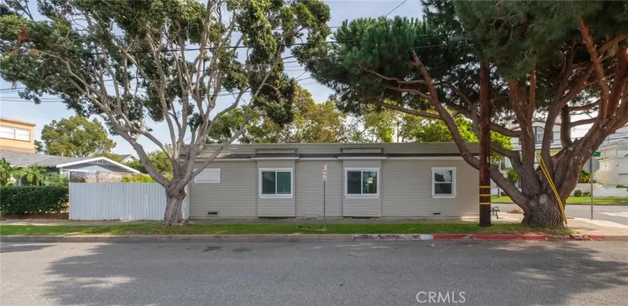 318 S Francisca Avenue, Redondo Beach, CA 90277 - #2