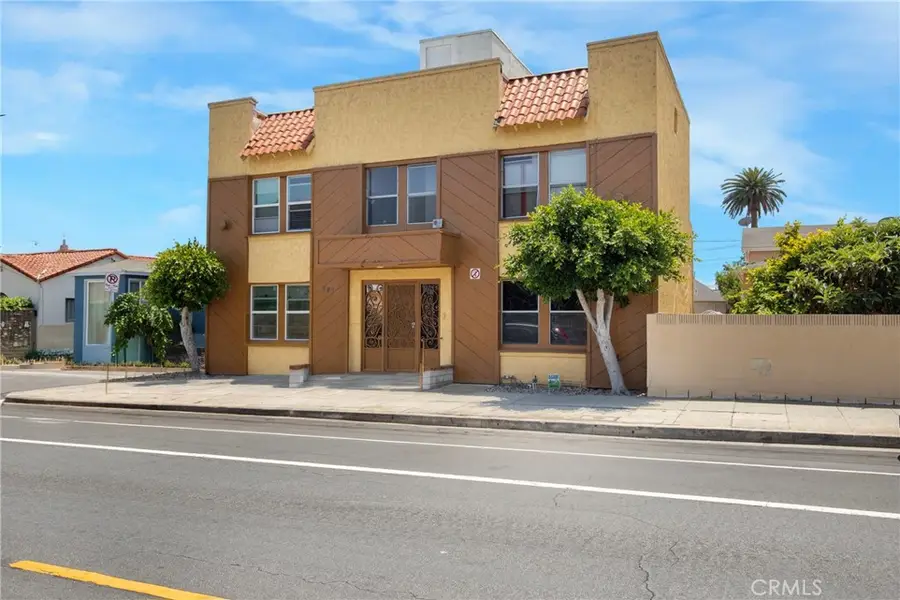 383 W 14th Street, San Pedro, CA 90731 - #3