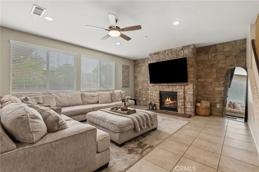 18300 Long Leaf Pine Court, San Bernardino, CA 92407 - #2
