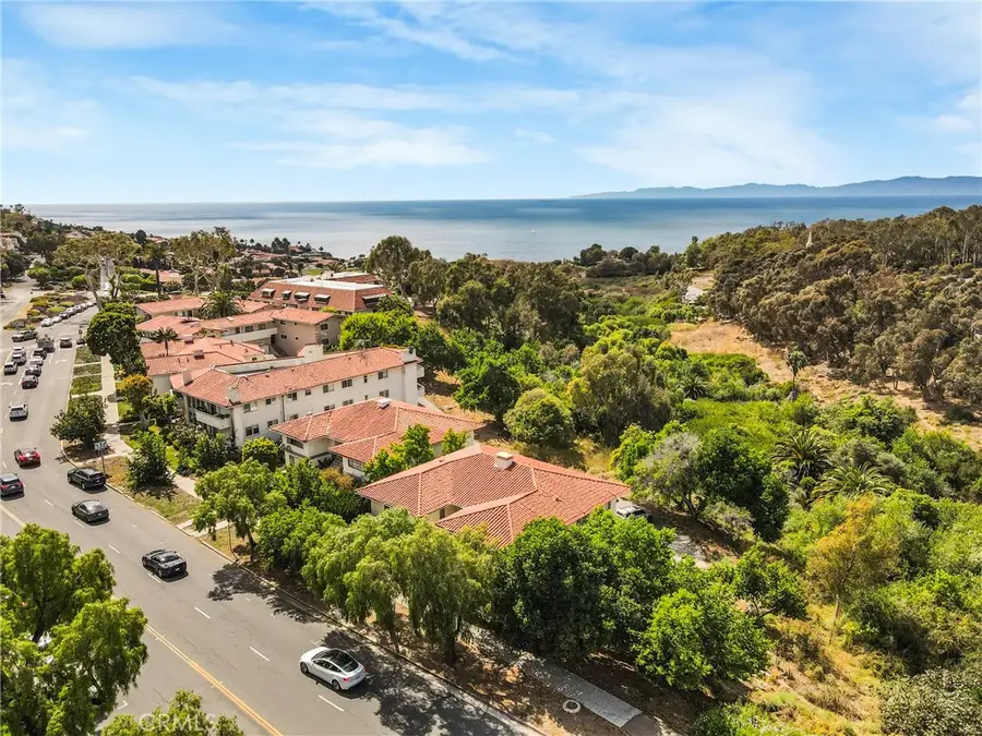 229 Palos Verdes Dr W, Palos Verdes Estates, CA 90274 - #3
