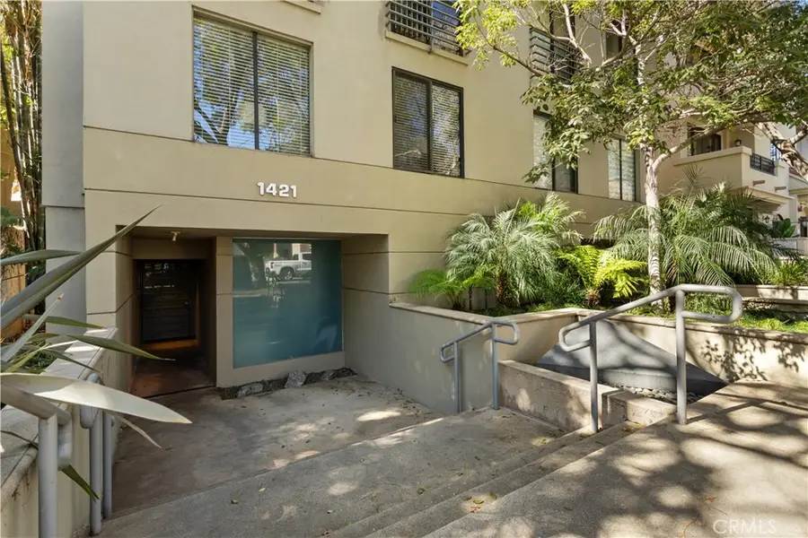 1421 Greenfield Avenue, Los Angeles, CA 90025 - #3