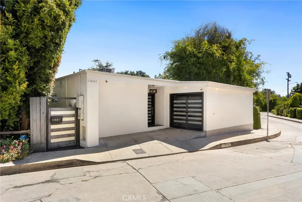 11661 Picturesque Dr, Studio City, CA 91604 - #1