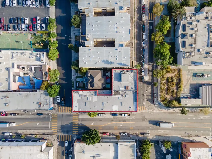 694 S Burlington Avenue, Los Angeles, CA 90057 - #3