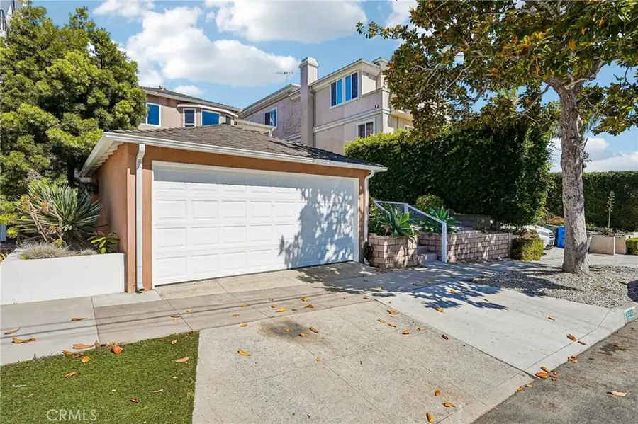 522 S Francisca Avenue, Redondo Beach, CA 90277 - #2