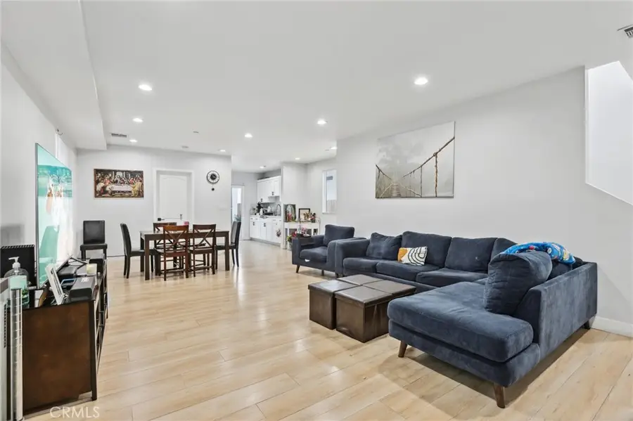 2806 Cudahy Street, Huntington Park, CA 90255 - #3