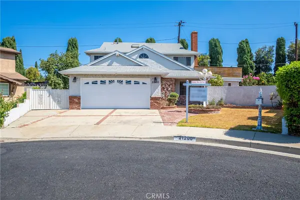 21200 Oakfort Avenue, Carson, CA 90745