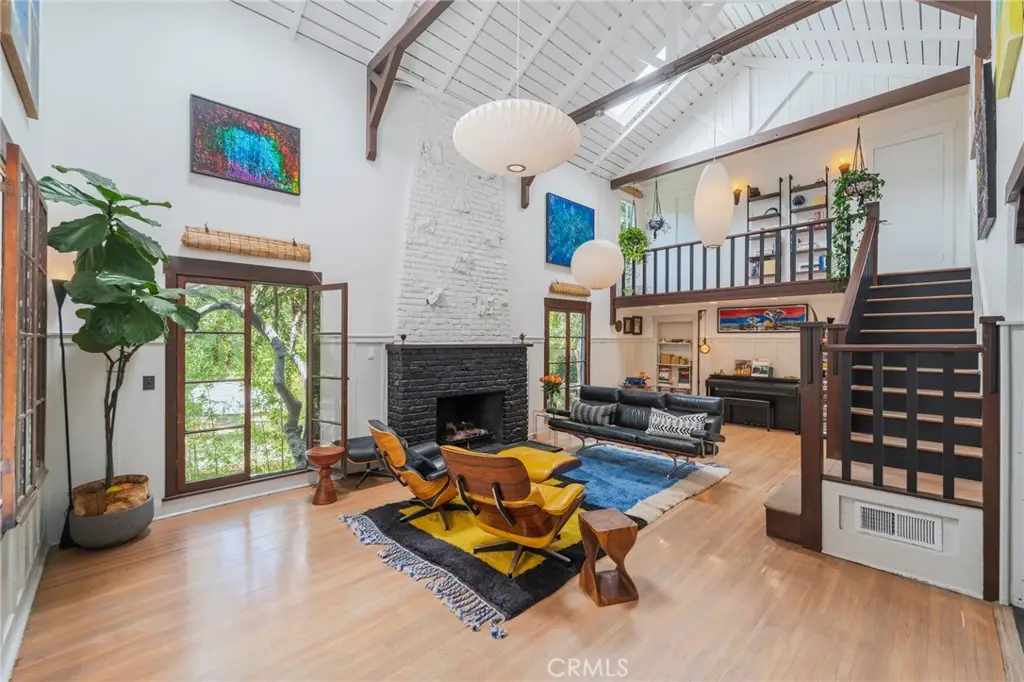 9861 Easton Drive, Beverly Hills, CA 90210 - #1