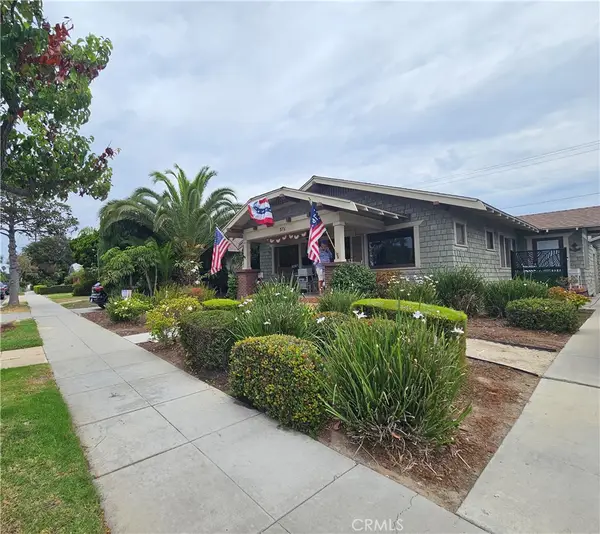 376 Orizaba Avenue, Long Beach, CA 90814