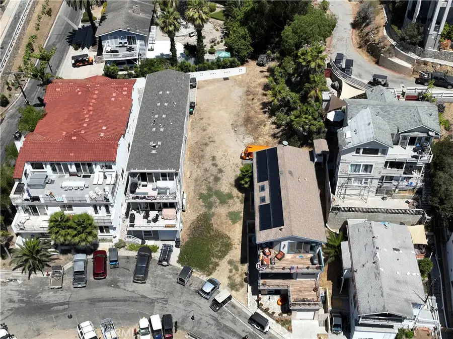 151 Olive St., Avalon, CA 90704 - #2