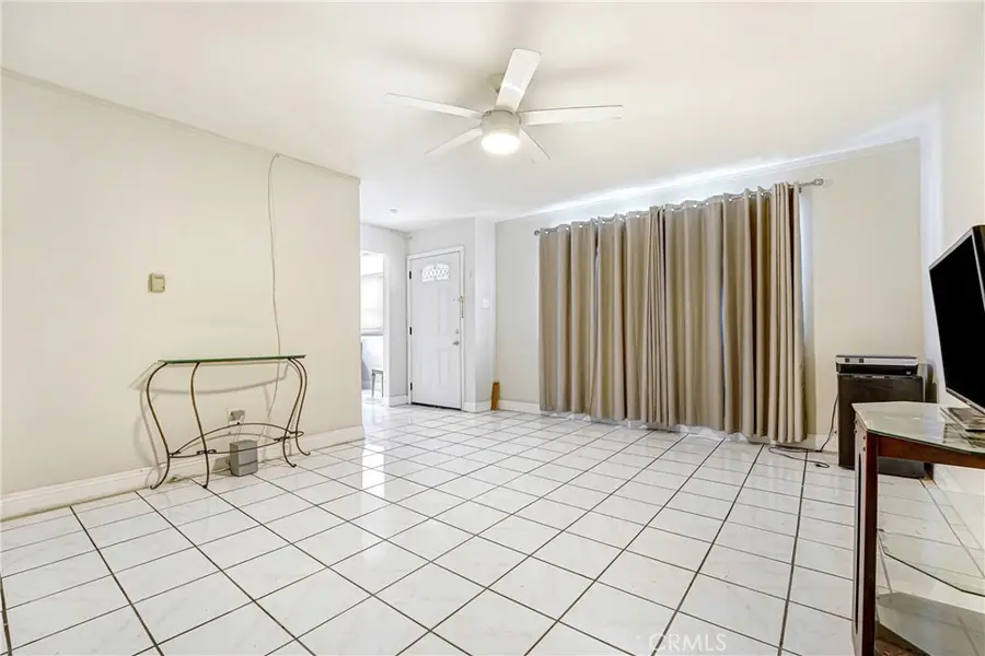 3818 W 111th Place, Inglewood, CA 90303 - #3