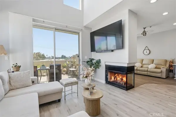 10790 Rose Avenue #304, Los Angeles, CA 90034