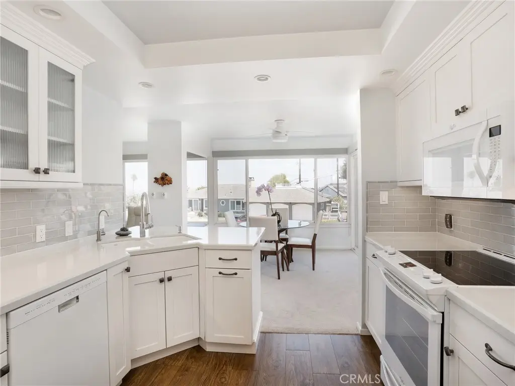 635 Paseo De La Playa #203, Redondo Beach, CA 90277 - #1